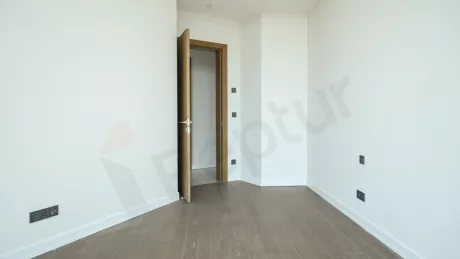Sarıyer'de Satılık 210m2 Premium Daire Kapalı Havuz ve Sosyal Tesis