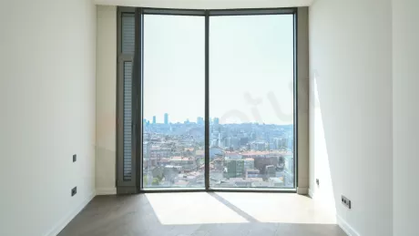 Sarıyer'de Satılık 210m2 Premium Daire Kapalı Havuz ve Sosyal Tesis