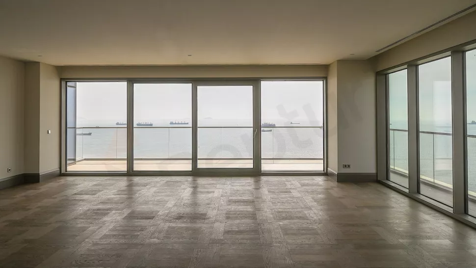 Bakırköy Sahilde Satılık 718 m² Ultra Lüks Havuzlu Dubleks Daire