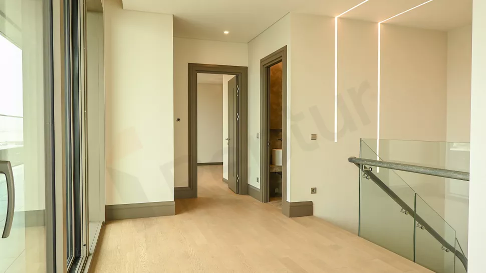 Bakırköy Sahilde Satılık 718 m² Ultra Lüks Havuzlu Dubleks Daire