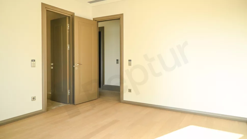 Bakırköy'de Satılık Denize Sıfır Lüks Daire