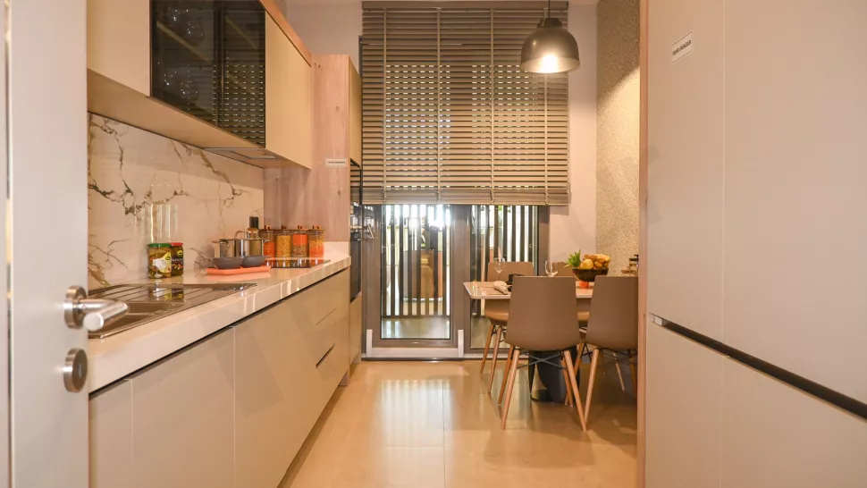 Kartal’da Kapalı Havuzlu ve Güvenlikli Sitede Satılık Lüks Daire