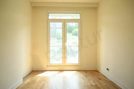 Beyoğlu'nda Vatandaşlığa Uygun Satılık Geniş Daire Sosyal Tesisli