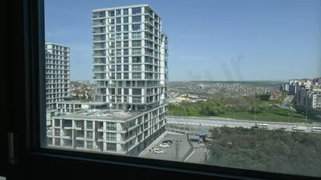 Başakşehir Satılık 172m2 Daire: Yeni Binada Havuzlu ve Sosyal Alanlı