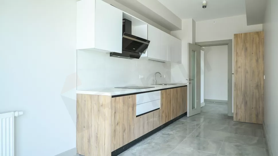 Başakşehir Satılık 172m2 Daire: Yeni Binada Havuzlu ve Sosyal Alanlı