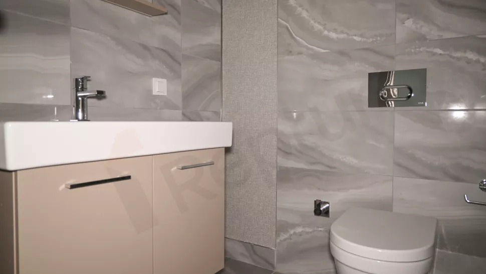 Başakşehir Satılık 172m2 Daire: Yeni Binada Havuzlu ve Sosyal Alanlı