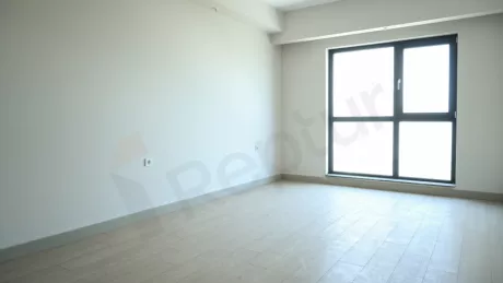 Başakşehir Satılık 172m2 Daire: Yeni Binada Havuzlu ve Sosyal Alanlı