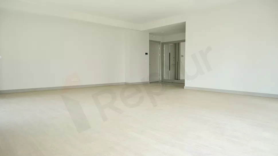 Başakşehir’de Vatandaşlığa Uygun, Yeni Teslim 221m² Satılık Daire