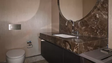 Bakırköy Sahilde Satılık Premium Daire, Havuzlu ve Güvenlikli