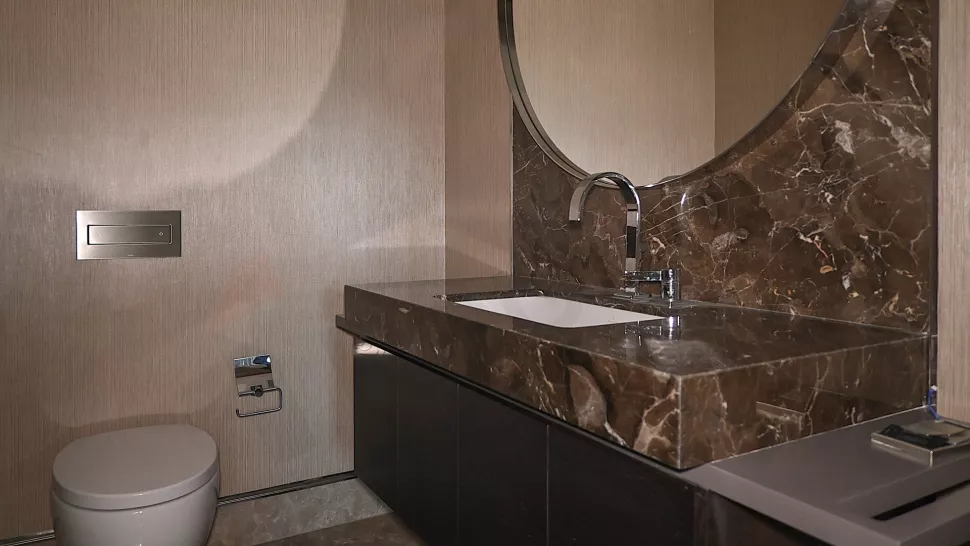 Bakırköy Sahilde Satılık Premium Daire, Havuzlu ve Güvenlikli