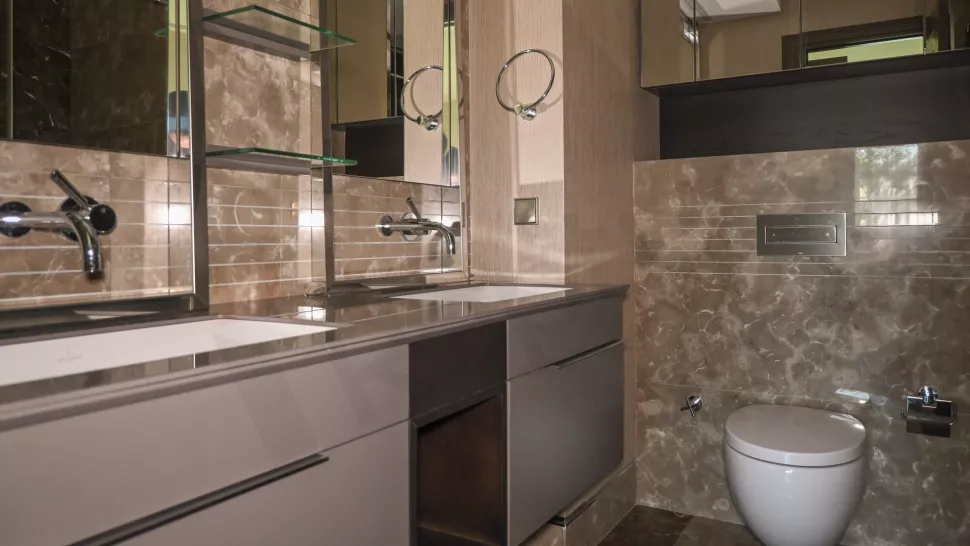 Bakırköy Sahilde Satılık Premium Daire, Havuzlu ve Güvenlikli