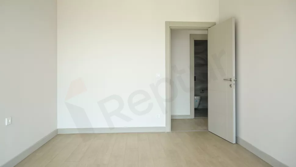 Başakşehir'de Vatandaşlığa Uygun Havuzlu Sitede Satılık Lüks Dubleks