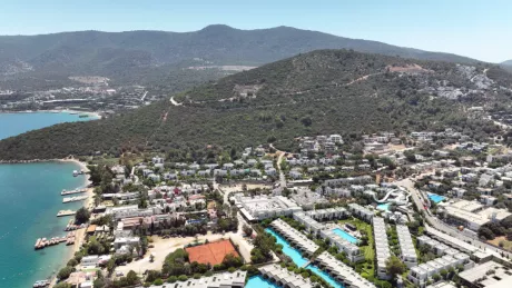 Bodrum'da Denize Sıfır Lüks Daire - Vatandaşlık ve Krediye Uygun