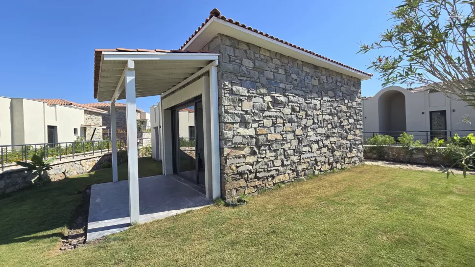 Bodrum'da Oturma İznine Uygun Yeni Teslim Havuzlu 2+1 Villa