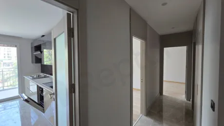 Modern tasarımlı daire içi merdiven