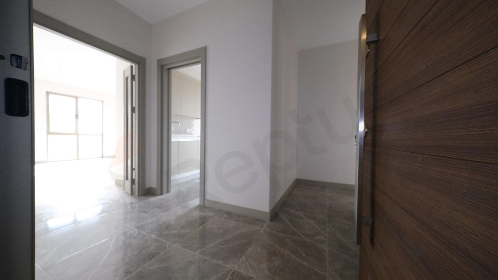 Aydınlık daire giriş alanı