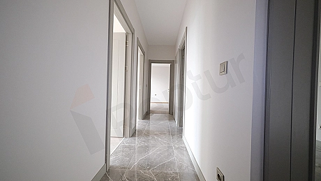 Koridor iç mekan fotoğrafı.