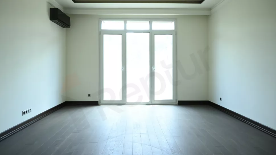 Beyoğlu'nda Satılık Lüks Daire: Vatandaşlığa Uygun, Taksit İmkanı