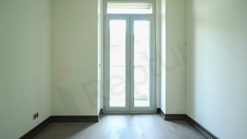 Beyoğlu'nda Satılık Lüks Daire: Vatandaşlığa Uygun, Taksit İmkanı