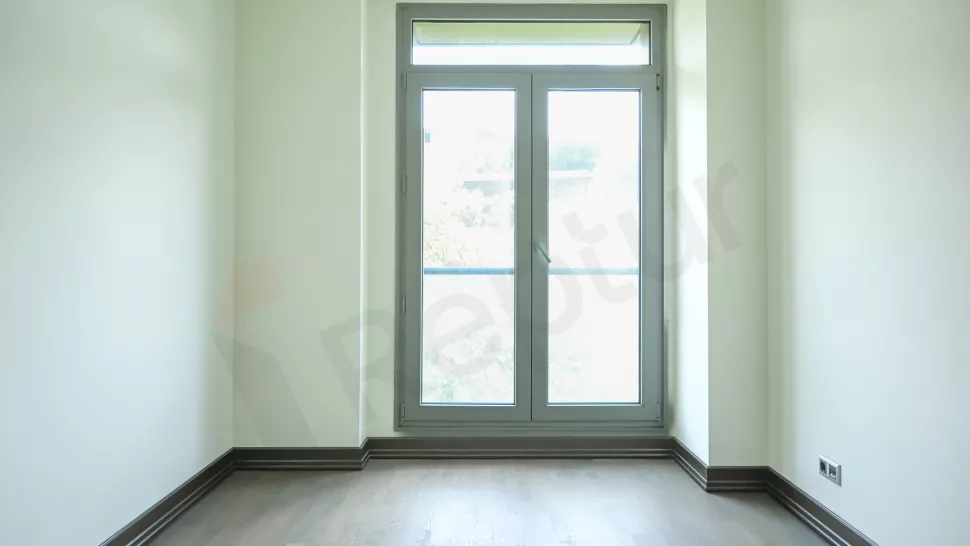 Beyoğlu'nda Satılık Lüks Daire: Vatandaşlığa Uygun, Taksit İmkanı