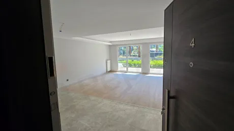 Beylikdüzü'nde Bol Doğal Işıklı, Balkon ve Teraslı Satılık 3.5+1 Aile Dubleksi
