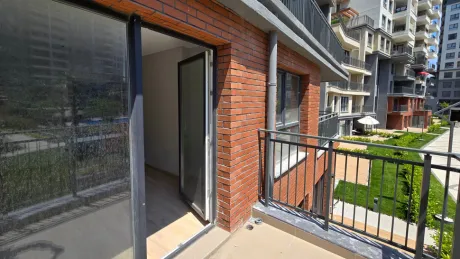 Beylikdüzü'nde Bol Doğal Işıklı, Balkon ve Teraslı Satılık 3.5+1 Aile Dubleksi