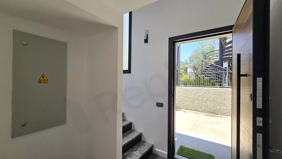 Bodrum'da Oturma İznine Uygun Yeni Teslim Havuzlu 2+1 Lüks Villa