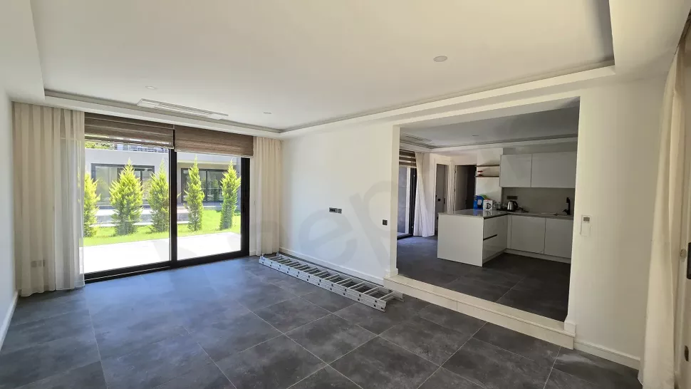 Bodrum'da Oturma İznine Uygun Yeni Teslim Havuzlu 2+1 Lüks Villa