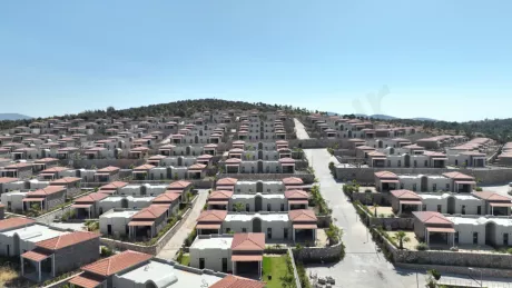 Bodrum'da Satılık Sıfır Villa Havuzlu Site İçinde Oturma İznine Uygun
