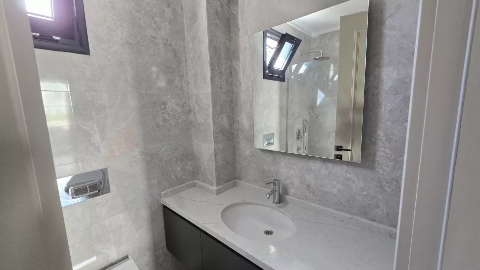 Bodrum'da Satılık Sıfır Villa Havuzlu Site İçinde Oturma İznine Uygun