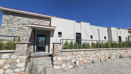 Bodrum'da Satılık Sıfır Villa Havuzlu Site İçinde Oturma İznine Uygun