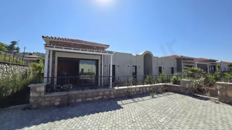 Bodrum'da Satılık Sıfır Villa Havuzlu Site İçinde Oturma İznine Uygun