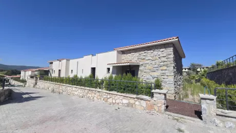 Bodrum'da Satılık Sıfır Villa Havuzlu Site İçinde Oturma İznine Uygun