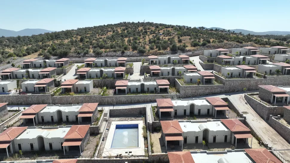 Bodrum'da Satılık Sıfır Villa Havuzlu Site İçinde Oturma İznine Uygun