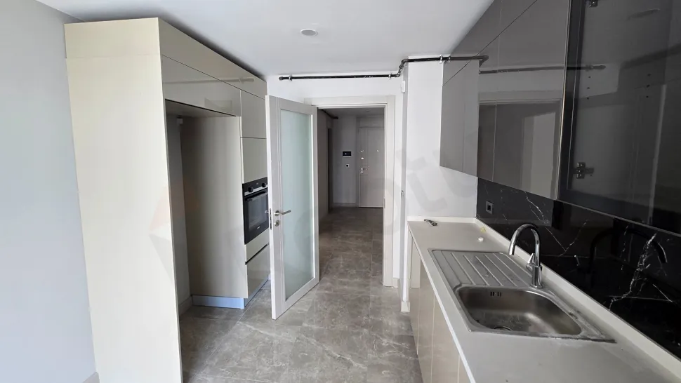 Beylikdüzü'nde Zengin Sosyal Donatılı, İç Avluya Bakan 3.5+1 Fırsatı
