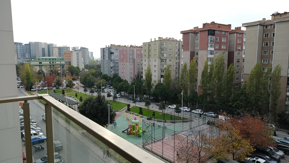 Topkapı'da Satılık Ara Kat (5. Kat) Kapalı Mutfaklı Geniş 2+1 Daire
