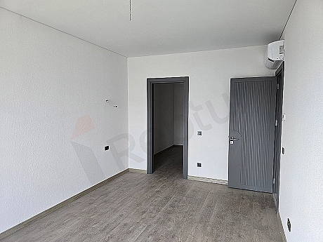 BAHÇEŞEHİR VİLLA BÖLGESİNDE SATILIK 5+1 DUBLEKS VİLLA  – ÖZEL BAHÇE VE 2 ARAÇLIK OTOPARKLI