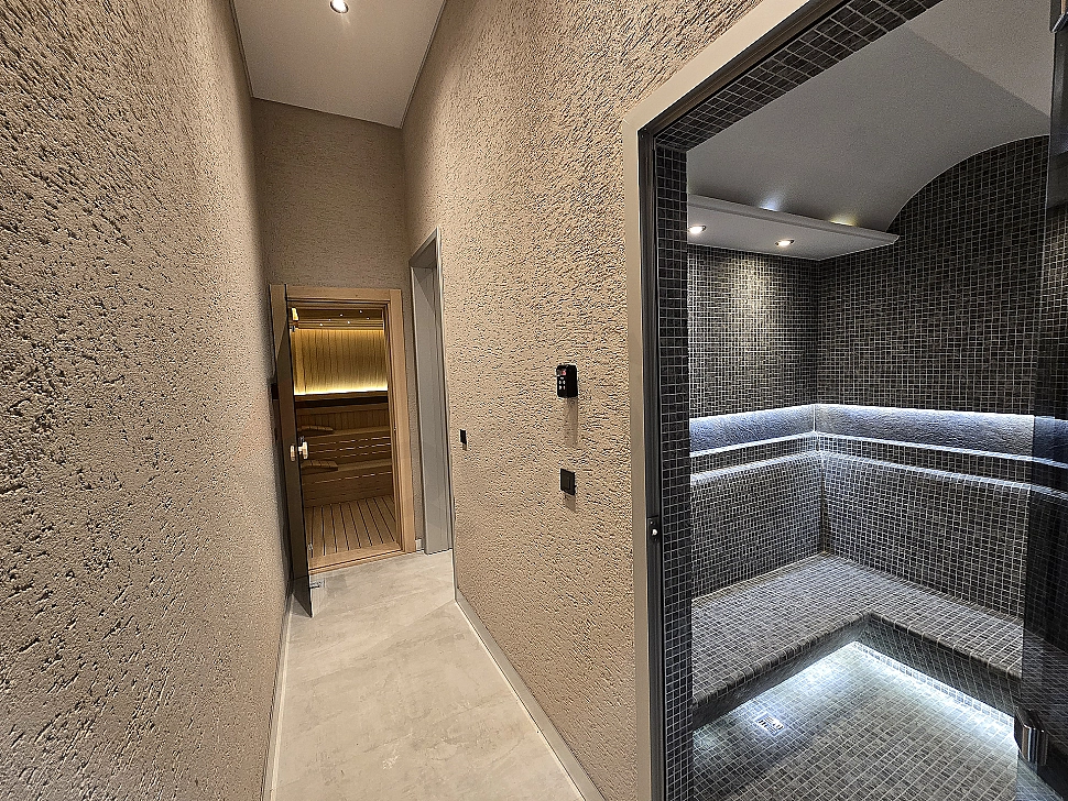 Lüks villa spa alanı görseli.