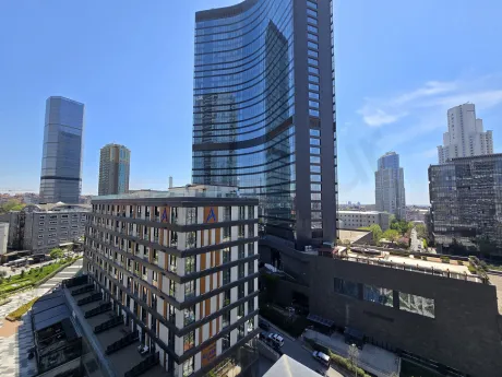 Şişli'de yüksek bir binadan görünen panoramik şehir manzarası