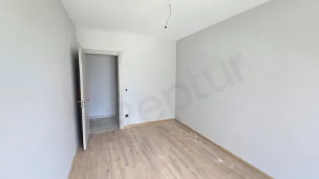 Beylikdüzü'nde Peyzaj Manzaralı ve Çift Balkonlu 4.5+1 Aile Dairesi