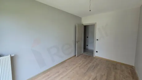Beylikdüzü'nde Peyzaj Manzaralı ve Çift Balkonlu 4.5+1 Aile Dairesi