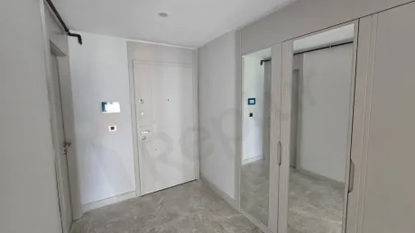Beylikdüzü'nde Peyzaj Manzaralı ve Çift Balkonlu 4.5+1 Aile Dairesi