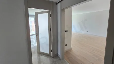 Beylikdüzü'nde Peyzaj Manzaralı ve Çift Balkonlu 4.5+1 Aile Dairesi