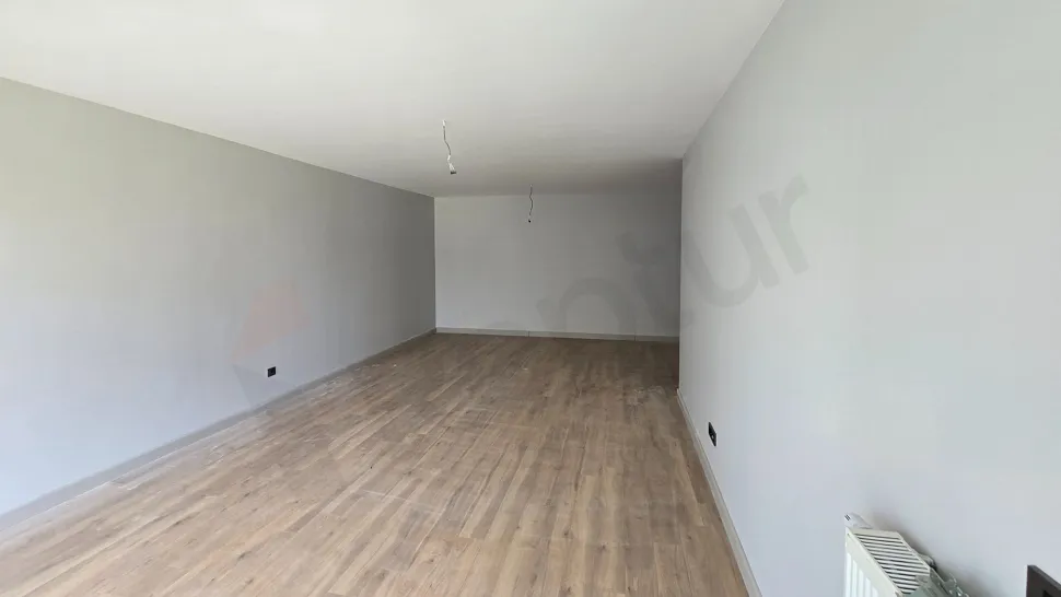 Beylikdüzü'nde Peyzaj Manzaralı ve Çift Balkonlu 4.5+1 Aile Dairesi
