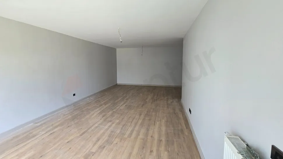 Beylikdüzü'nde Peyzaj Manzaralı ve Çift Balkonlu 4.5+1 Aile Dairesi
