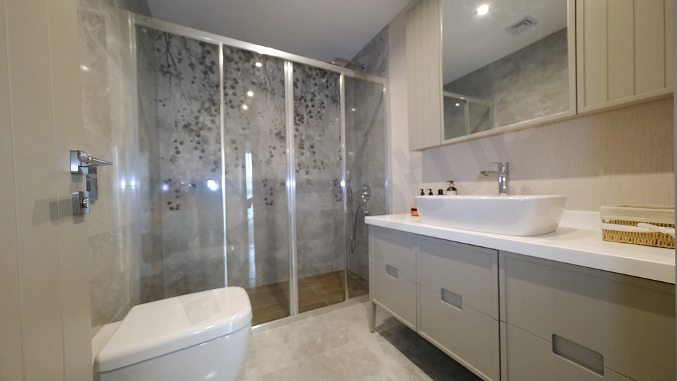 Eşyalı banyo görseli.
