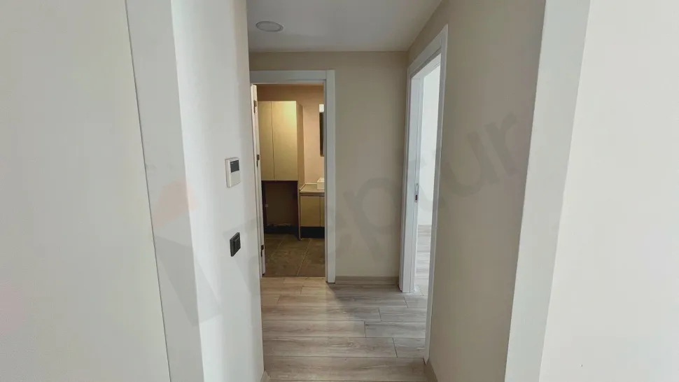 Meydan Ardıçlı'da AVM'lere ve Sosyal Hayata Yakın 1+1 Satılık Daire