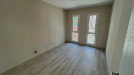 Meydan Ardıçlı'da AVM'lere ve Sosyal Hayata Yakın 1+1 Satılık Daire