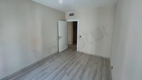 Meydan Ardıçlı'da AVM'lere ve Sosyal Hayata Yakın 1+1 Satılık Daire