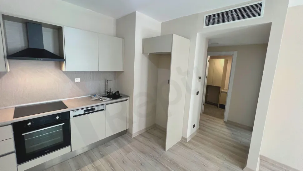 Meydan Ardıçlı'da AVM'lere ve Sosyal Hayata Yakın 1+1 Satılık Daire